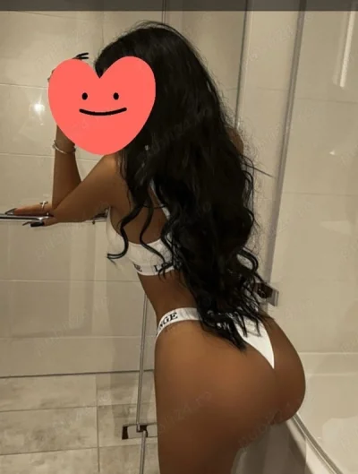 Maya bruneta sexy 23 de ani poze 100 reale noua in oras