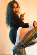 Larisa milff 3 zile in orasul tau - imagine 5