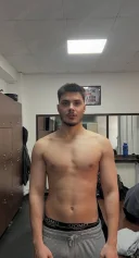 Barbat aratos si abitios - imagine 1