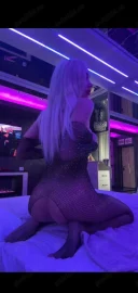 Blonda ta preferata - imagine 1