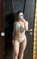 Buna bruneta sexy noua in orasul tau - imagine 4