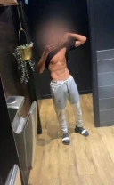 Pentru doamne sunt atent imi place sa discut vreau sa va sintiti rasfatate - imagine 1