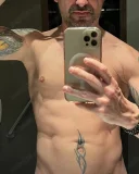 Ofer companie si placere - imagine 1