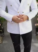 Baiat serios discret - imagine 1