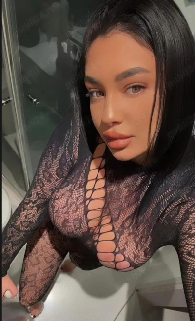 Buna ma numesc andreea am 26 ani noua in oras