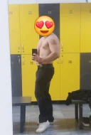 Tanar carismatic in cautarea unei doamne mature pentru o relatie speciala - imagine 1