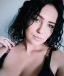 Bruneta senzuala - imagine 3