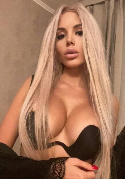 Noua in oras blonda focoasa nonstop