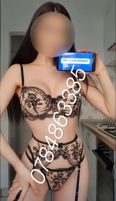 Bl nicolaebalcescu 20ani doar weekend andreea confirmarewhatsapppoze