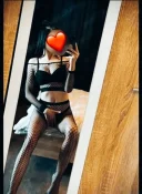 Vanesa fara graba pupici - imagine 2