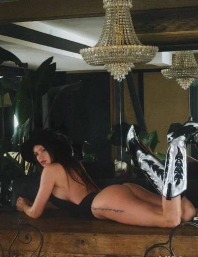 Beatrice rafinament si discretie