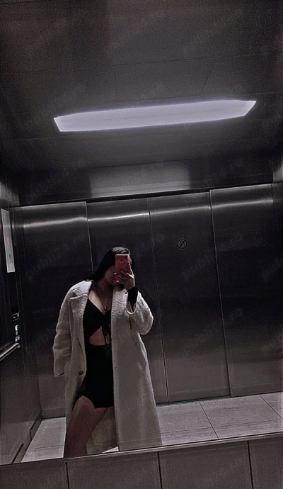 Bruneta noua in oras