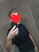 Tanar 23 ani aventura discreta friends with benefits - imagine 1