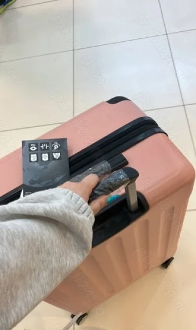 Indisponibila carolina pentru scurt timp