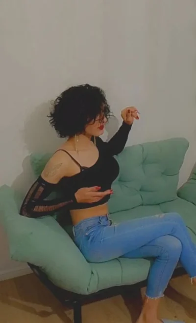 Buna matura cu experienta 38 de ani