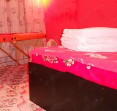 Total masaj cu roscata blonda sexy