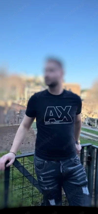 Baiat tanar pentru doamne sau domnisoare