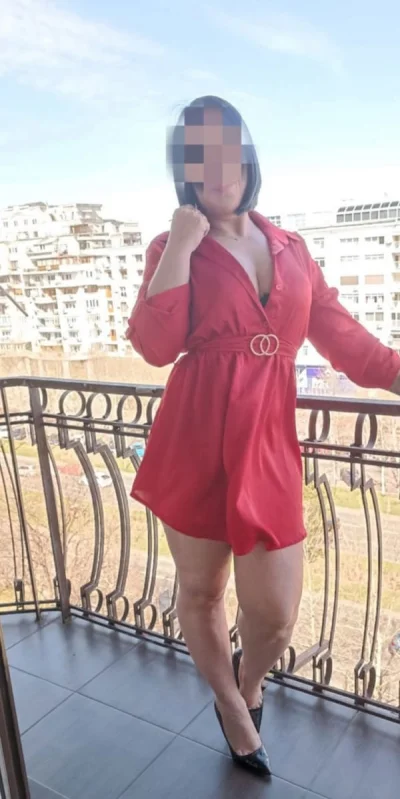 Doamna buneta senzuala