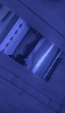 Bruneta seducatoare si noua in oras - imagine 2