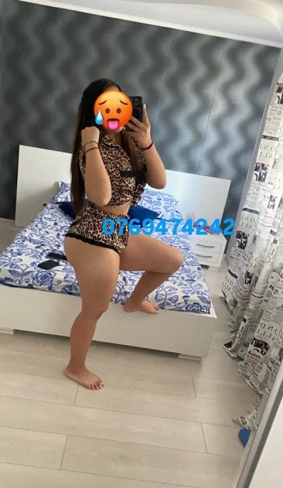 Pircing in limba poze reale100