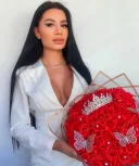 Domnisoara in cautare de ceva real - imagine 1