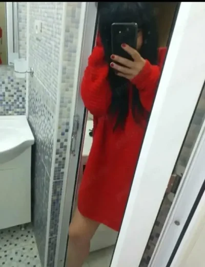 Buna sunt mona milff si show web