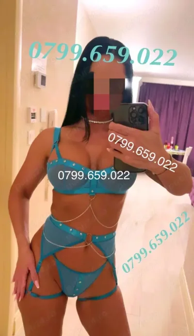 Andreea siliconata reala