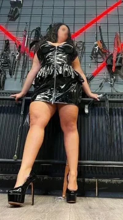 Fac total dominare soft hard azi am ajuns te astept la mine caut colega