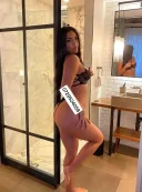 Domnisoara bruneta - imagine 4