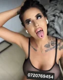 Bruneta siliconata noua in oras - imagine 1