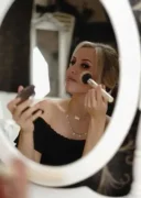 Singura in locatia tania ani 30totale discretie la maxim - imagine 2