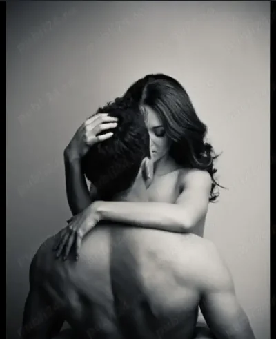 Caut partenera pentru job atractiv