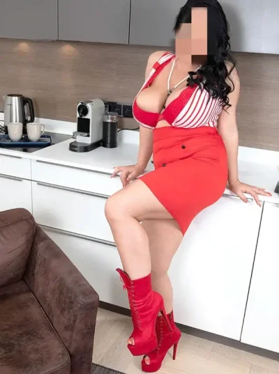 Matura Reala (Caut Colegă)