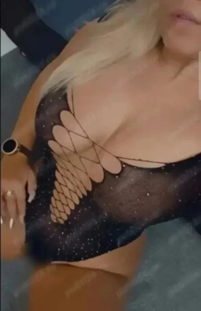 Buna ma numesc raluca sunt noua la tine n oras