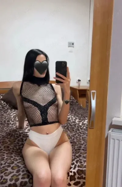 Buna sunt carolina sexy slim reala te astept la mine sau la tine