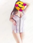 Bruneta corpolenta si jucausa fac si deplasari - imagine 1