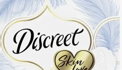 Barbat elegant interesat de o fata femeie