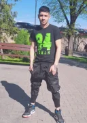 Sunt activ si pasiv detin loc pentru intalniri locuiesc singur - imagine 2