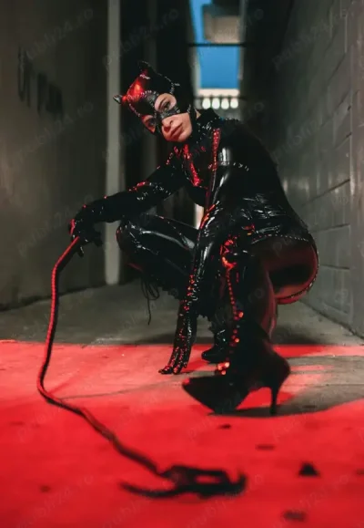 Tanar discret pentru fantezii