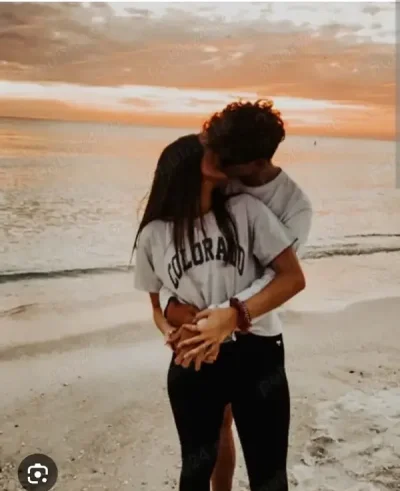 Cuplu tanar servicii de inalta calitate mai multe detalii whatsapp