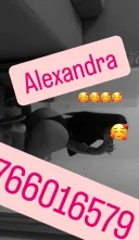 Buna ma numesc alexandra si am 21 de ani - imagine 1