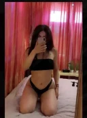 Bruneta top doar deplasari - imagine 1