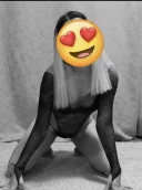 Buna sunt larisa reala 100 va astept la mine - imagine 1