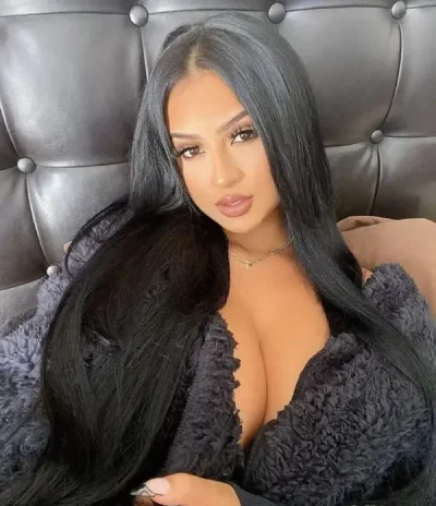 Ador sarutarile cu multa pasiune