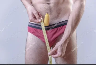 Tanar caut femei 18 65 ani dornice sa tremure de placere