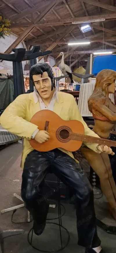 Destinat doar pentru doamne si domnisoare