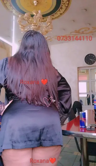 New roxana 20 de ani caut colega