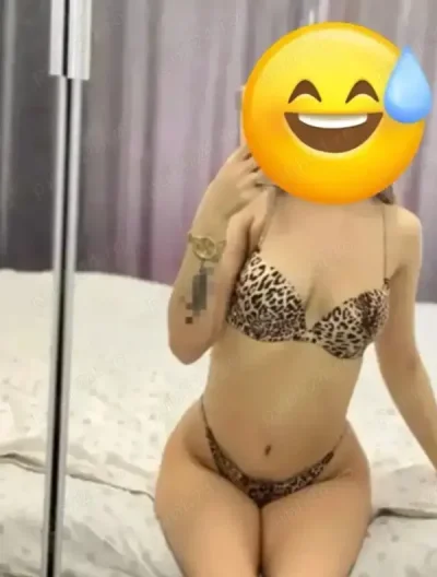 Alexandra voi fi și de revelion la voi!! Pentru programări scrieți-mi pe watsapp