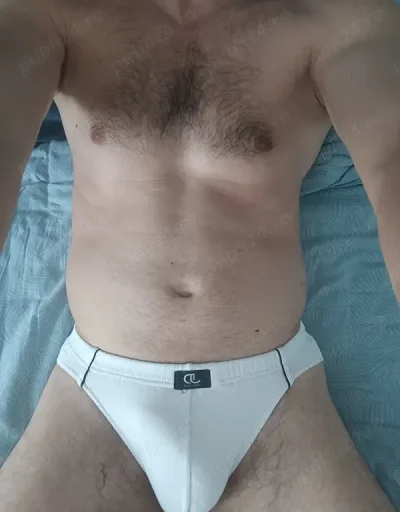 Sunt aici pentru tine