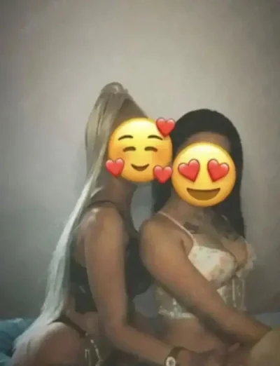 Doua fete cu experienta hai la noi